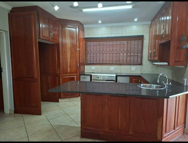 4 BEDROOM HOUSE FOR SALE IN RISIVILLE